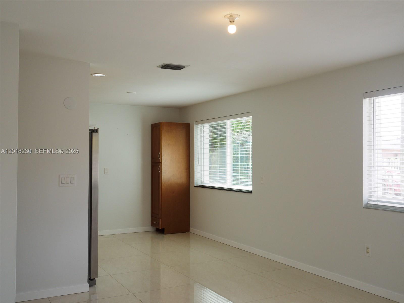 See details / 1880 sq. ft. $ 2026-05-13 0 Photo