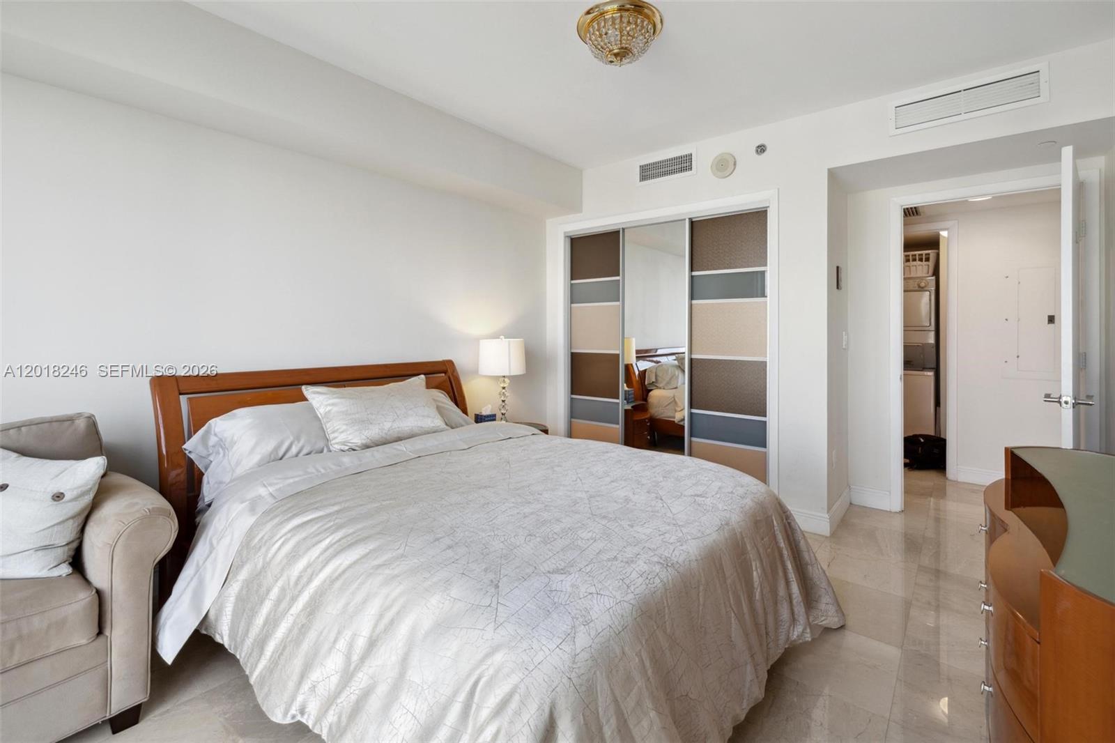 1005 2 / 2 1782 sq. ft. $ 2026-05-13 0 Photo