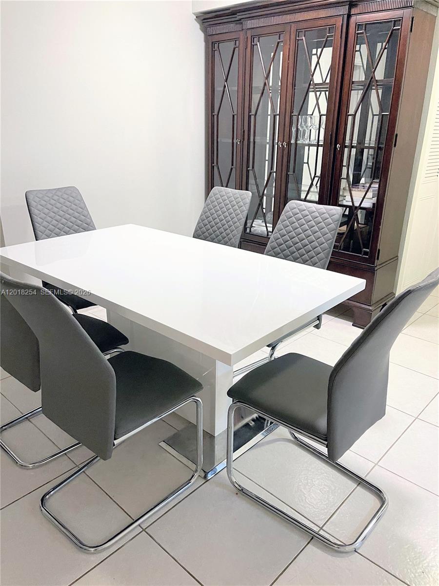 See details 2311 2 / 2 1087 sq. ft. $ 2026-05-18 0 Photo