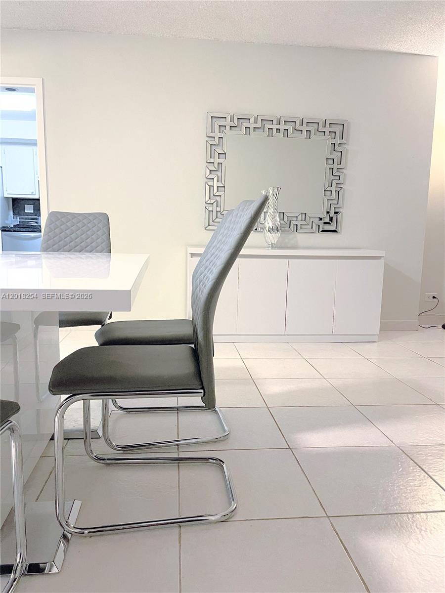 See details 2311 2 / 2 1087 sq. ft. $ 2026-05-18 0 Photo