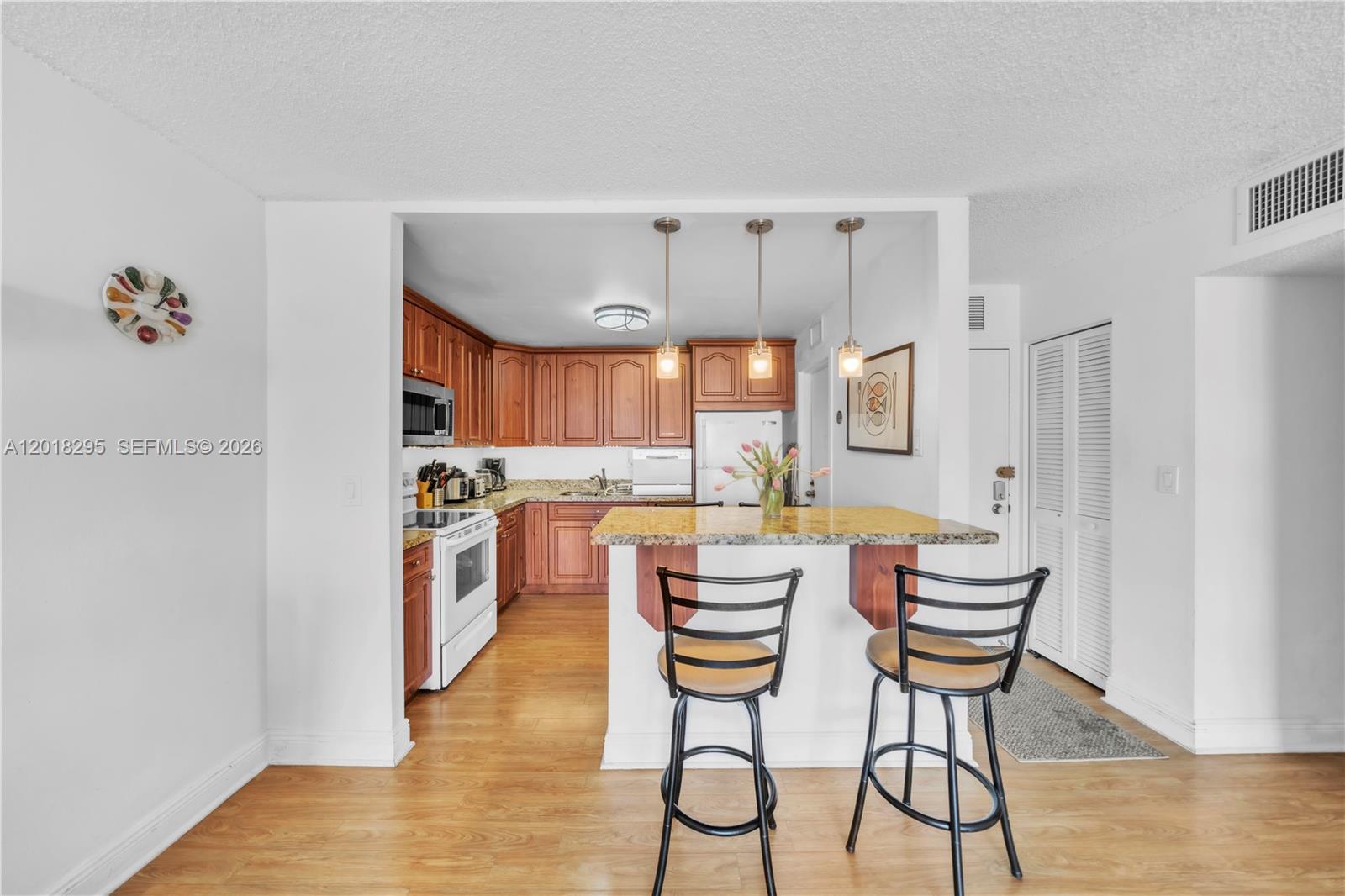 Photo of 2101 Ocean Dr  #1506(AVAILABLE NOW), Hollywood, Florida, 33019 - 