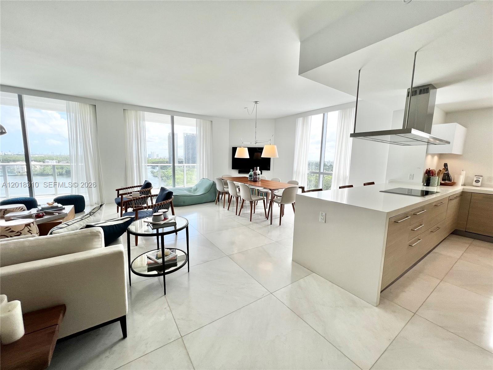 Photo of 17111 Biscayne Blvd #1102, North Miami Beach, Florida, 33160 -
