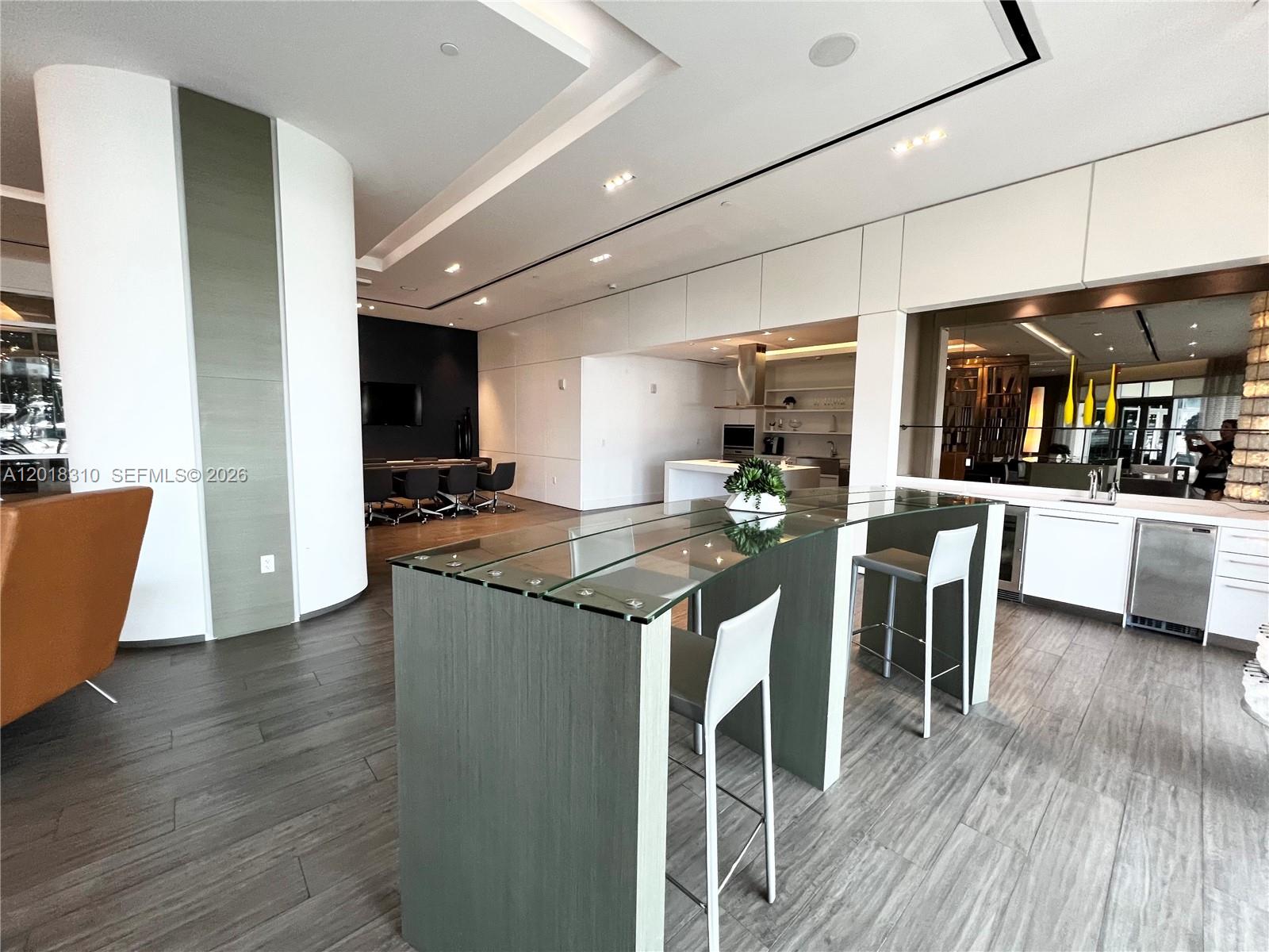 Photo of 17111 Biscayne Blvd #1102, North Miami Beach, Florida, 33160 -