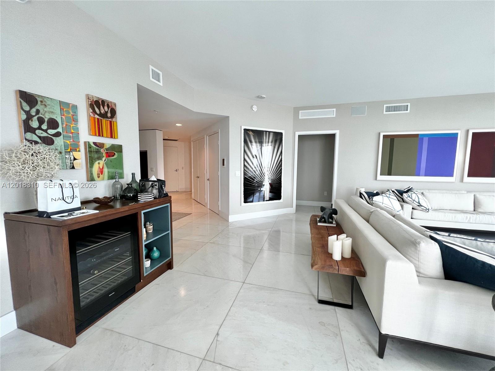 Photo of 17111 Biscayne Blvd #1102, North Miami Beach, Florida, 33160 -