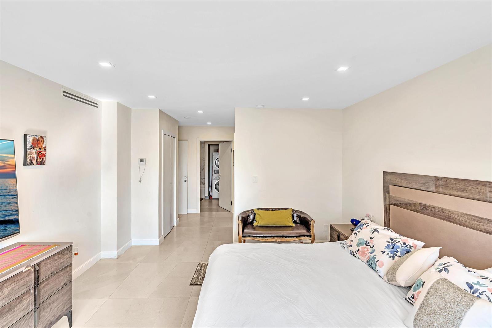 Photo of 19390 Collins  #421, Sunny Isles Beach, Florida, 33160 - DSC00103