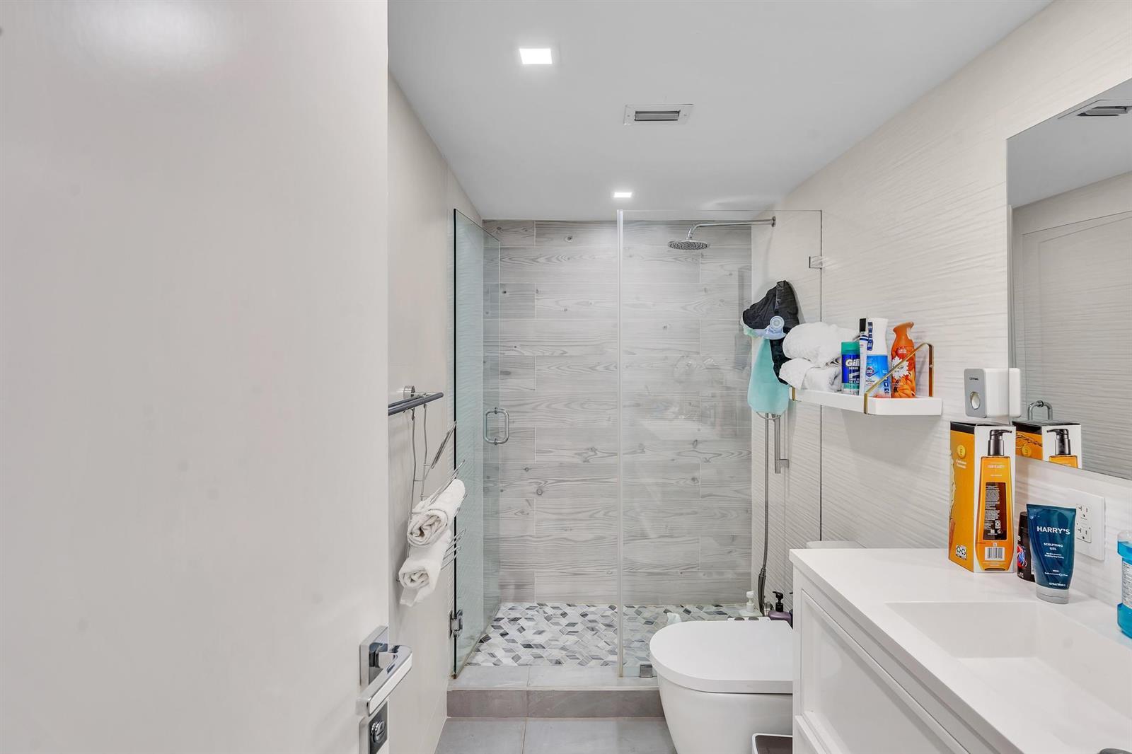 Photo of 19390 Collins  #421, Sunny Isles Beach, Florida, 33160 - DSC00766