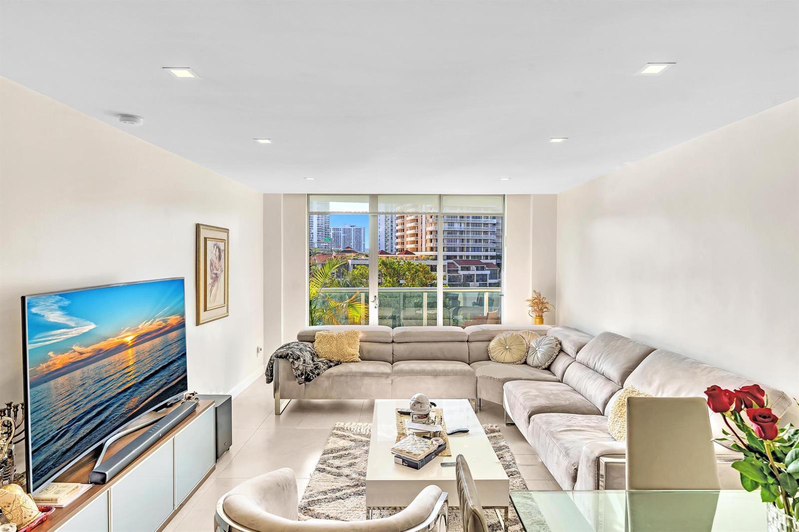 Photo of 19390 Collins  #421, Sunny Isles Beach, Florida, 33160 - DSC00856