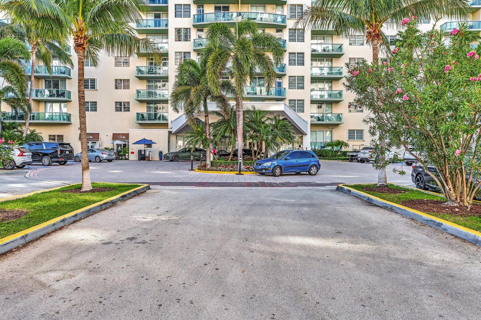 Photo of 19390 Collins  #421, Sunny Isles Beach, Florida, 33160 - DSC00691