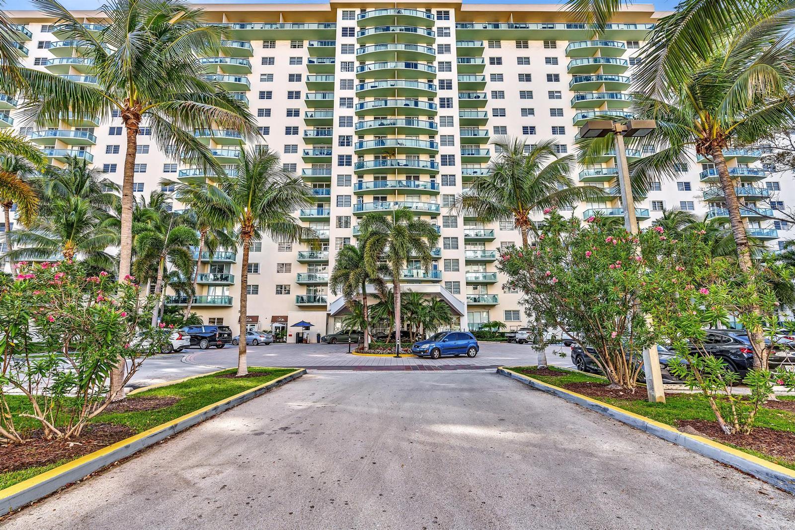 Photo of 19390 Collins  #421, Sunny Isles Beach, Florida, 33160 - DSC00696