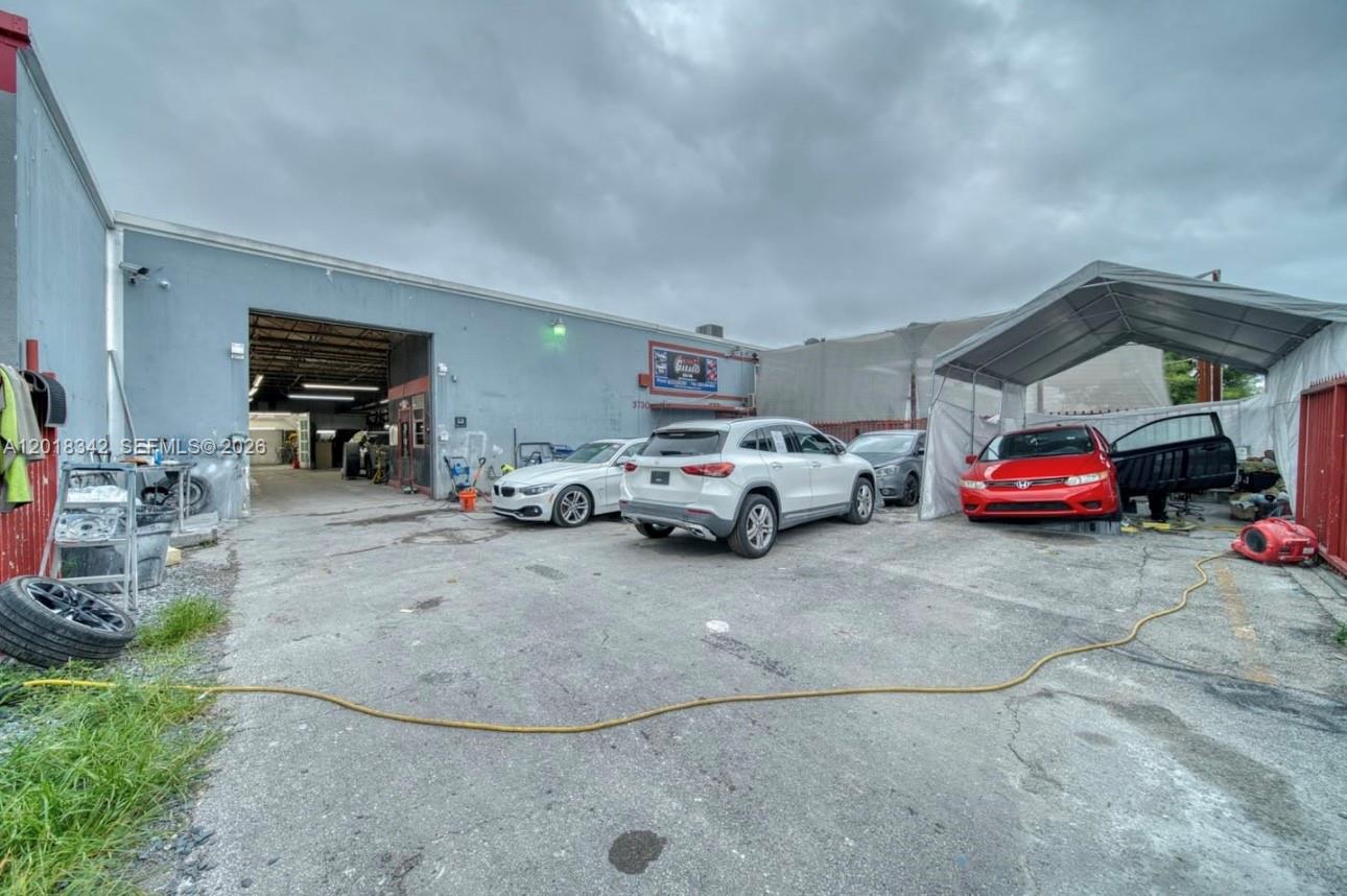 See details / sq. ft. $ 2026-05-13 0 Photo