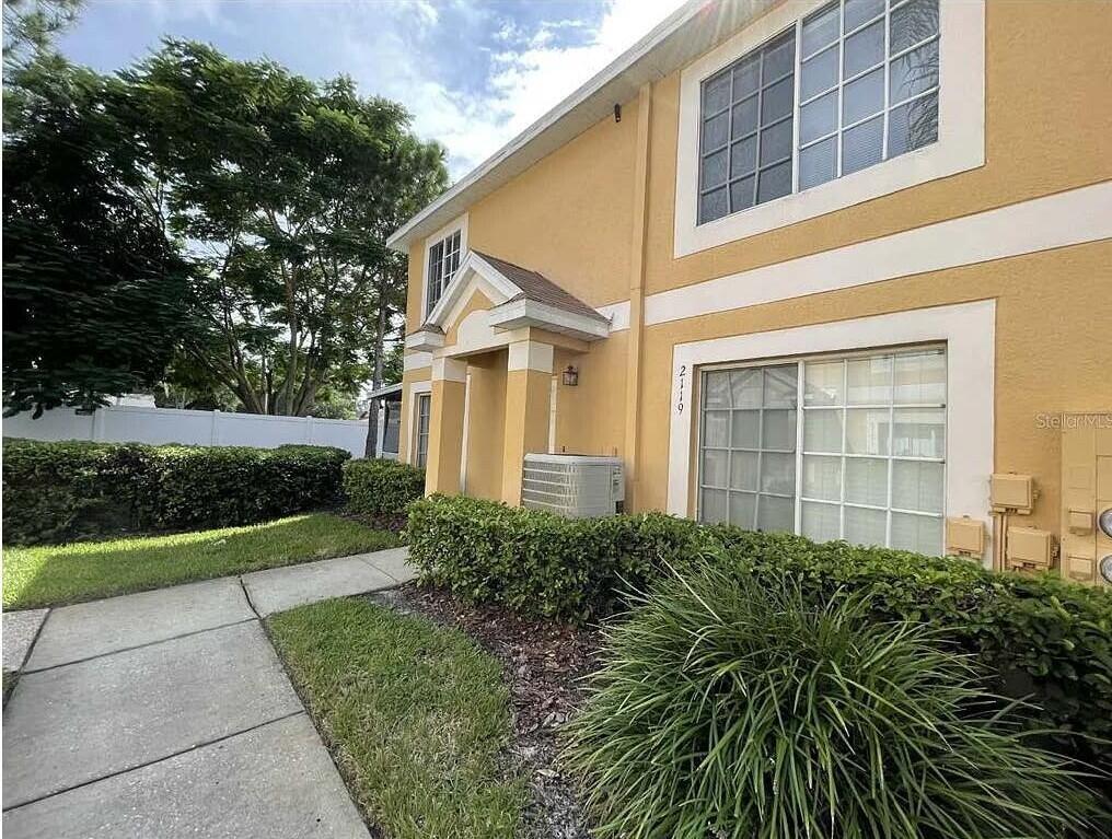 Ver detalles 3 / 1364 sq. ft. $ 2026-06-19 0 foto