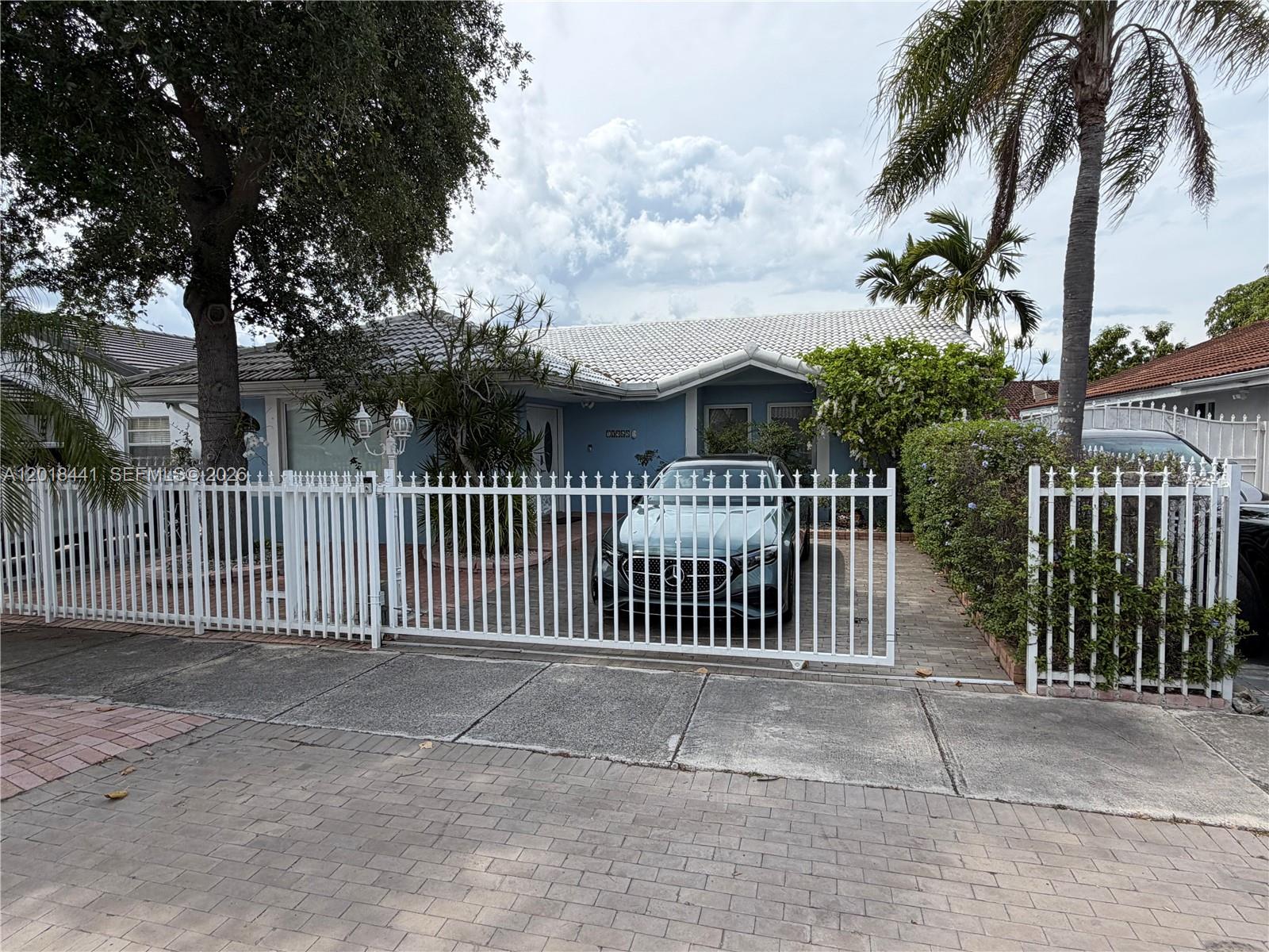 Ver detalles 13965 3 / 2 2247 sq. ft. $ 2026-05-13 0 foto