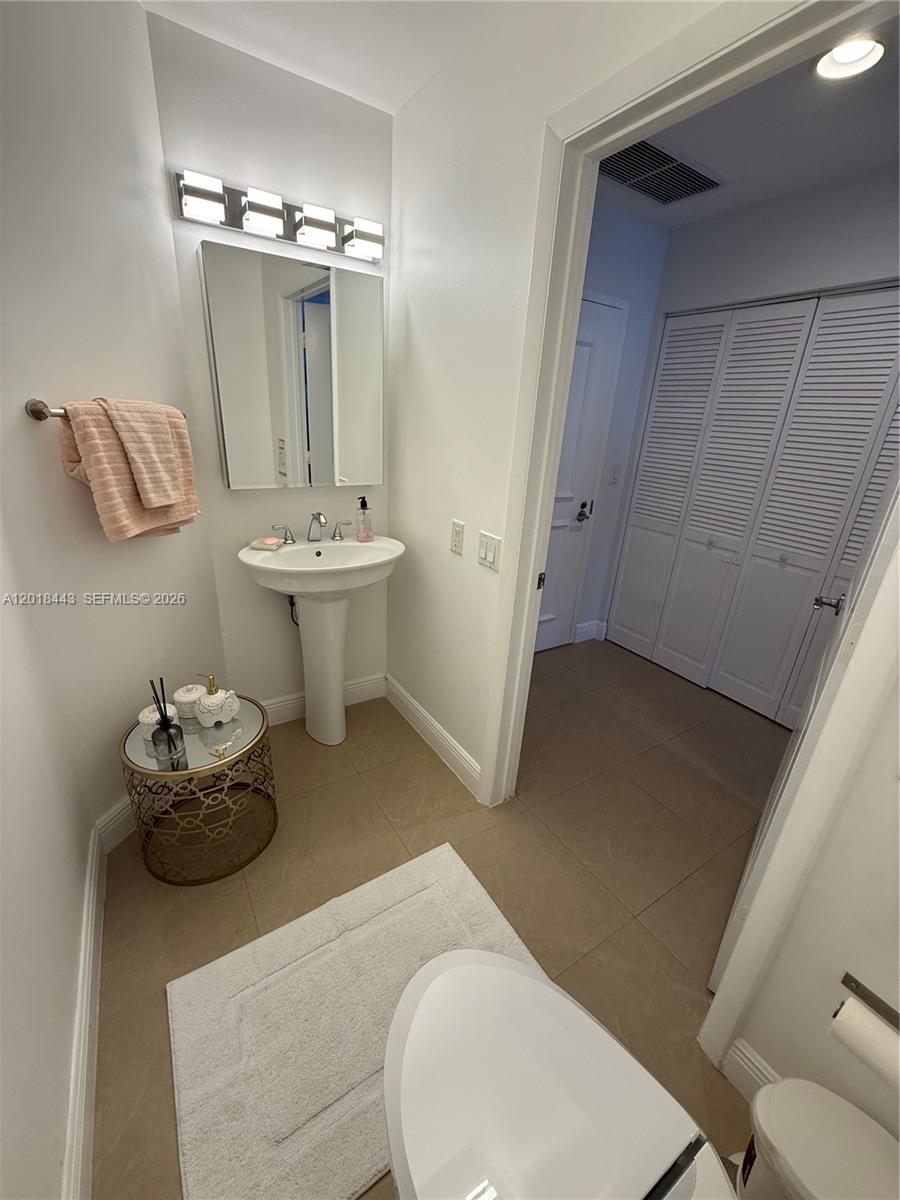 Photo of 1945 Ocean Dr  #312, Hallandale Beach, Florida, 33009 - 