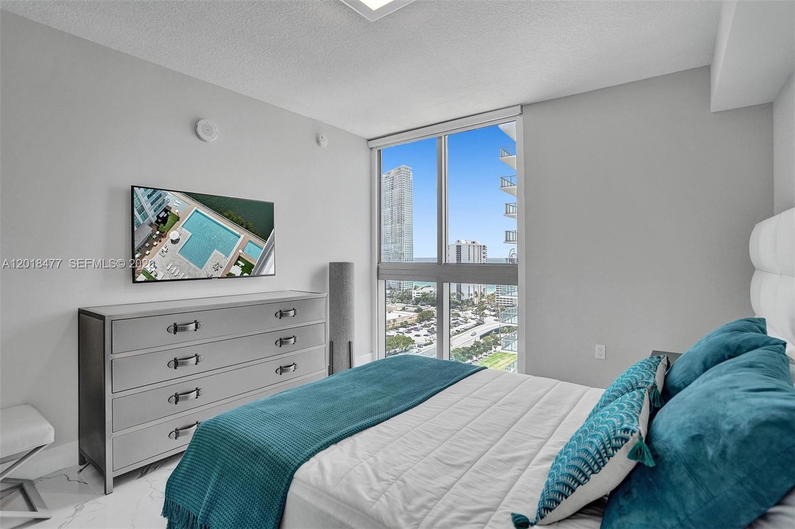 See details 5-2207 3 / 4 1892 sq. ft. $ 2026-05-13 0 Photo