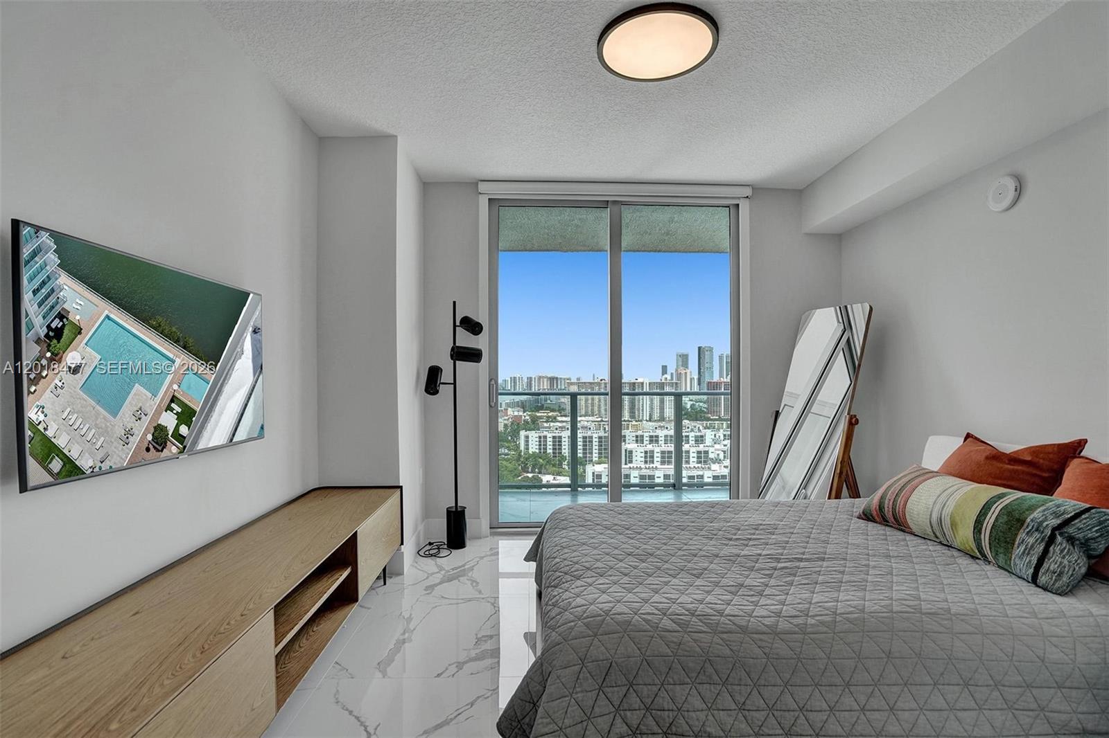 See details 5-2207 3 / 4 1892 sq. ft. $ 2026-05-13 0 Photo