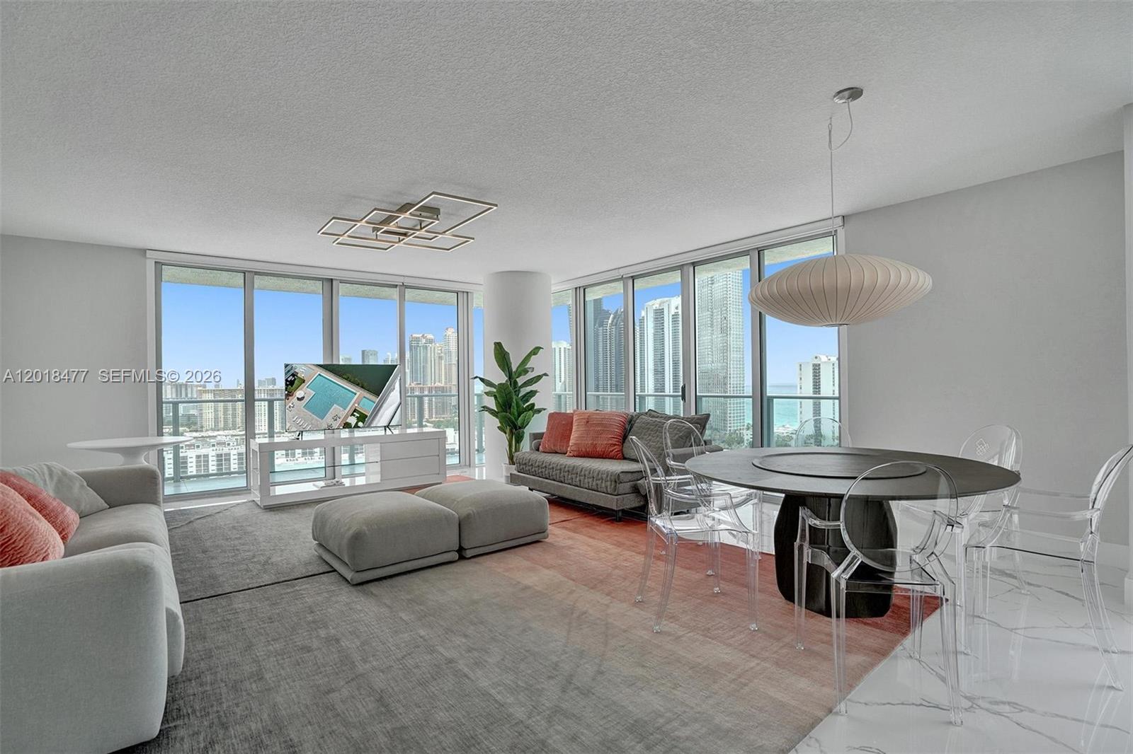 See details 5-2207 3 / 4 1892 sq. ft. $ 2026-05-13 0 Photo