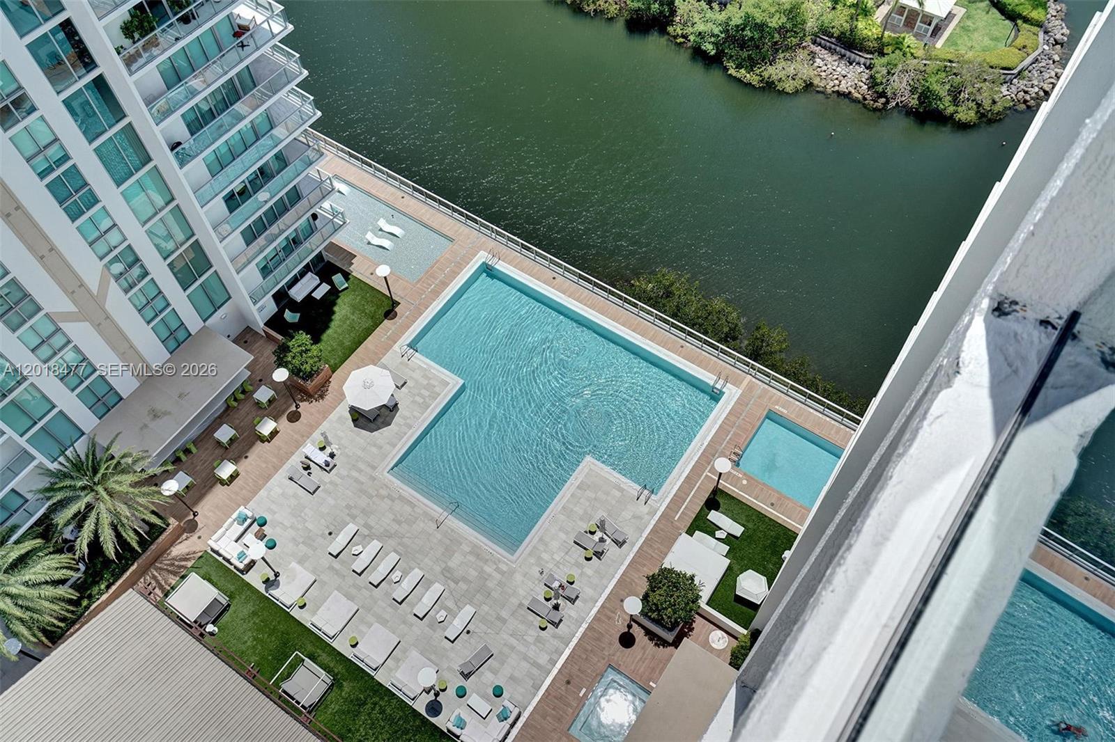 See details 5-2207 3 / 4 1892 sq. ft. $ 2026-05-13 0 Photo