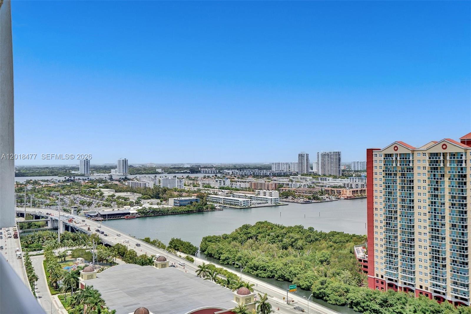 See details 5-2207 3 / 4 1892 sq. ft. $ 2026-05-13 0 Photo