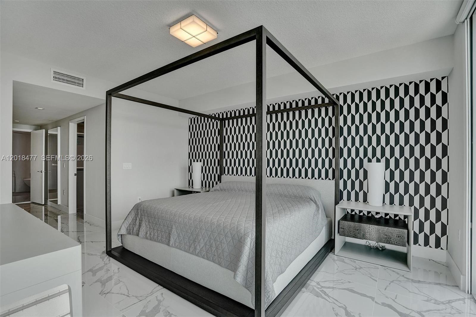See details 5-2207 3 / 4 1892 sq. ft. $ 2026-05-13 0 Photo