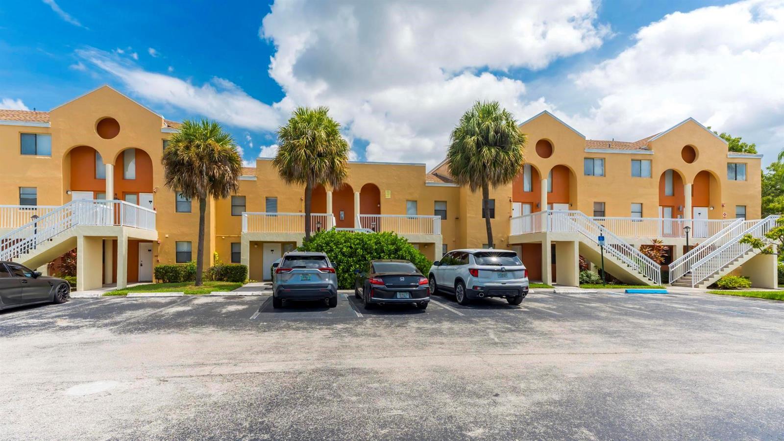 Ver detalles E96-98 / 0 2064 sq. ft. $ 2026-06-21 0 foto