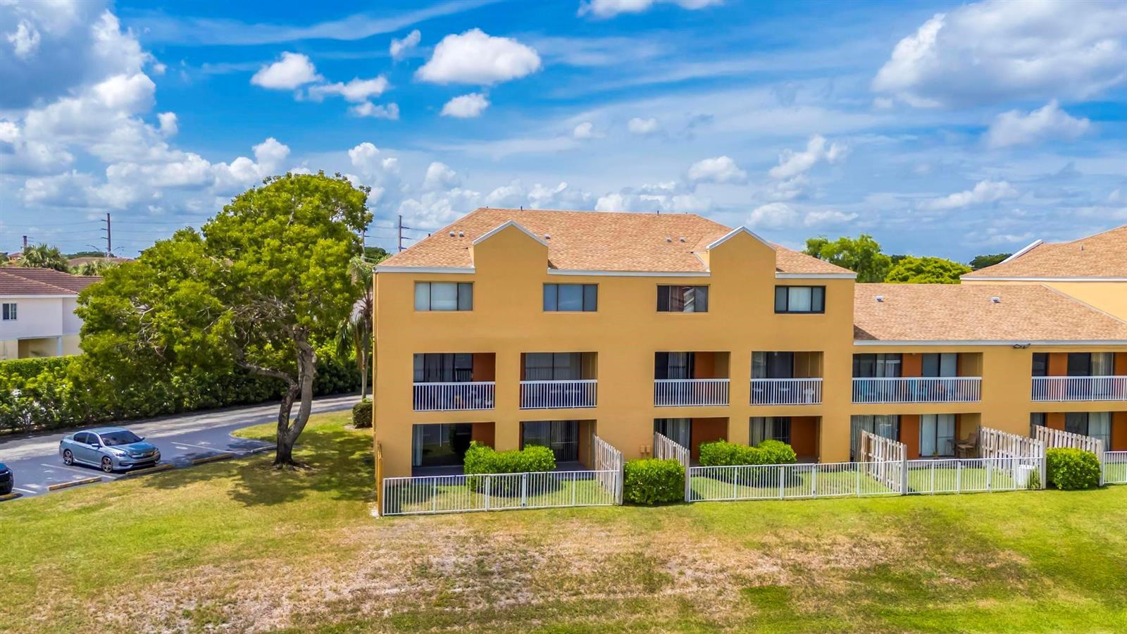 Ver detalles E96-98 / 0 2064 sq. ft. $ 2026-06-21 0 foto