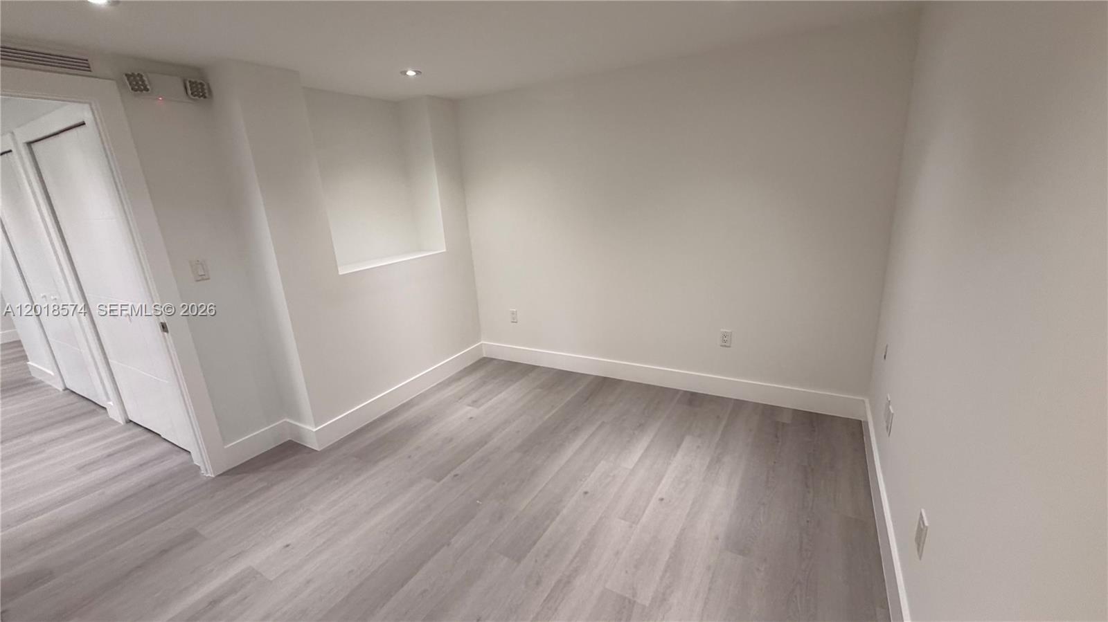 See details 1 / sq. ft. $ 2026-05-13 0 Photo
