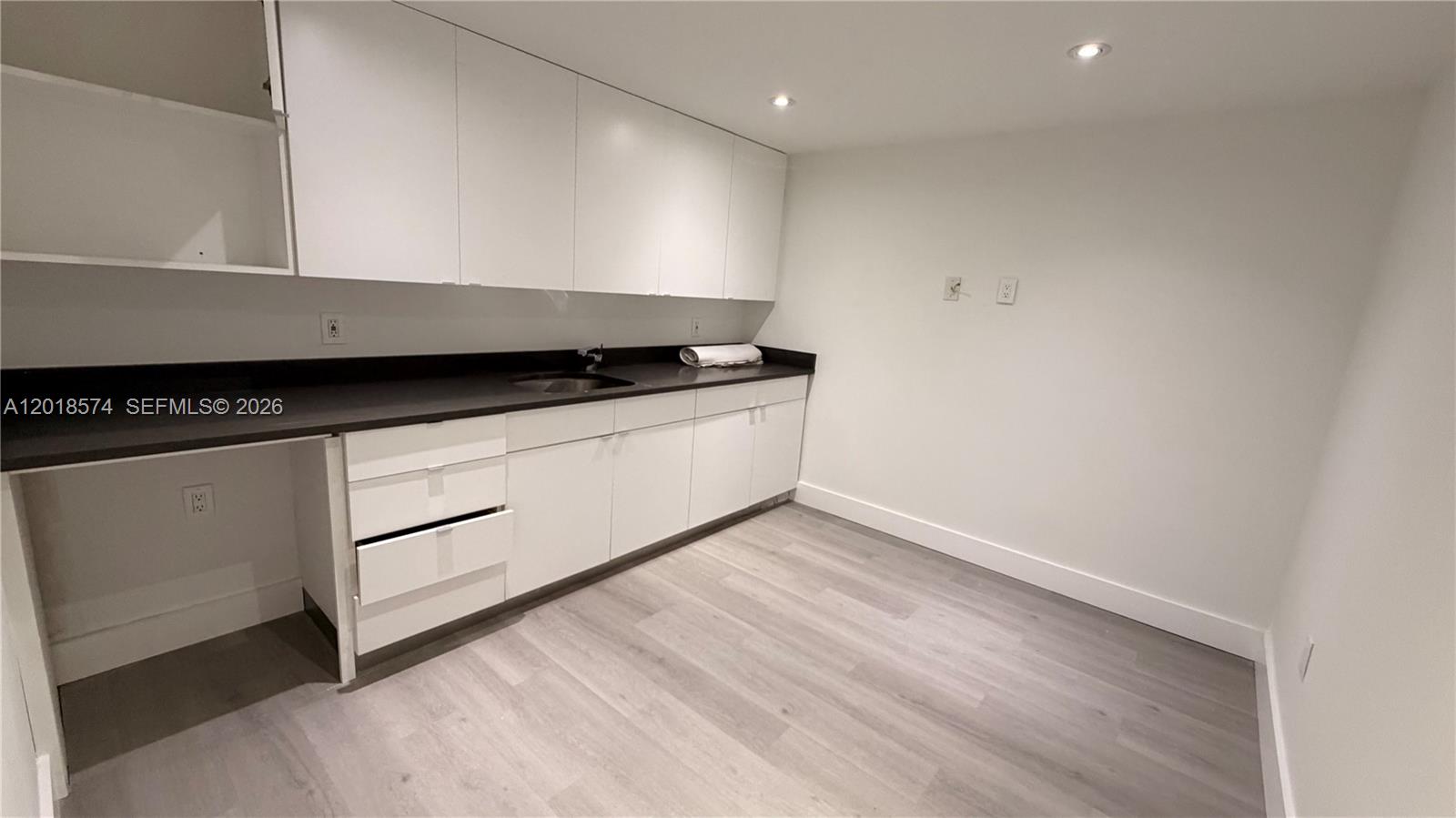 See details 1 / sq. ft. $ 2026-05-13 0 Photo