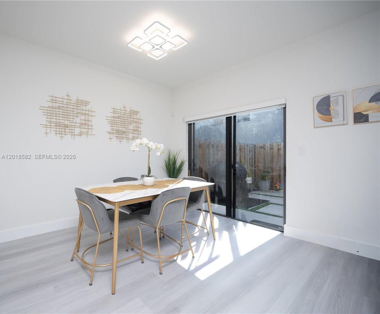 Ver detalles 28510 4 / 3 1827 sq. ft. $ 2026-05-13 0 foto