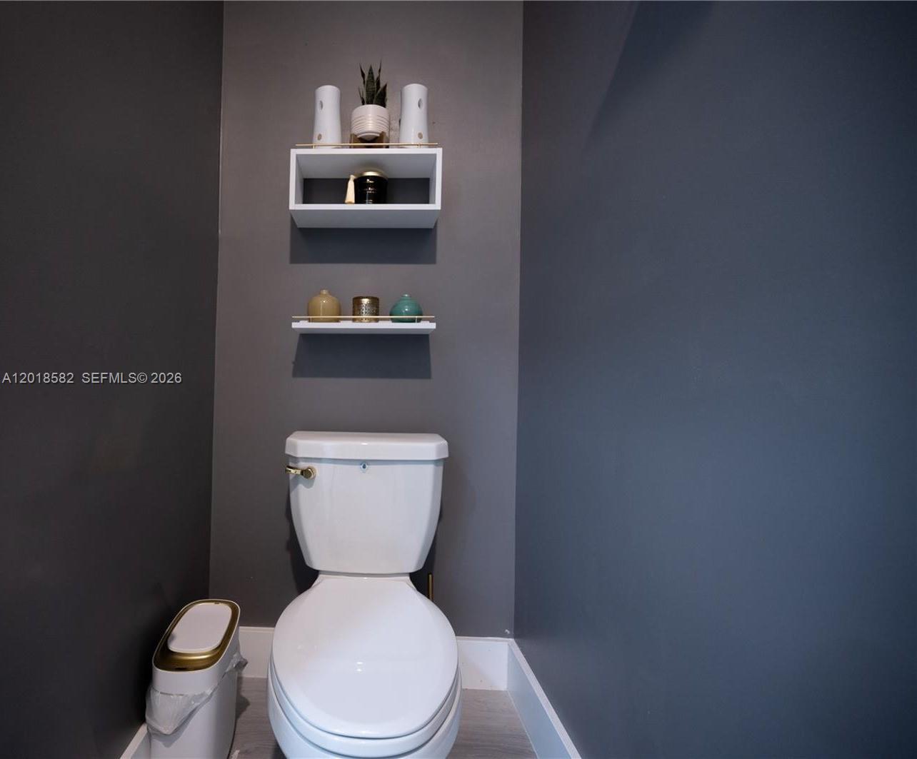 Ver detalles 28510 4 / 3 1827 sq. ft. $ 2026-05-13 0 foto