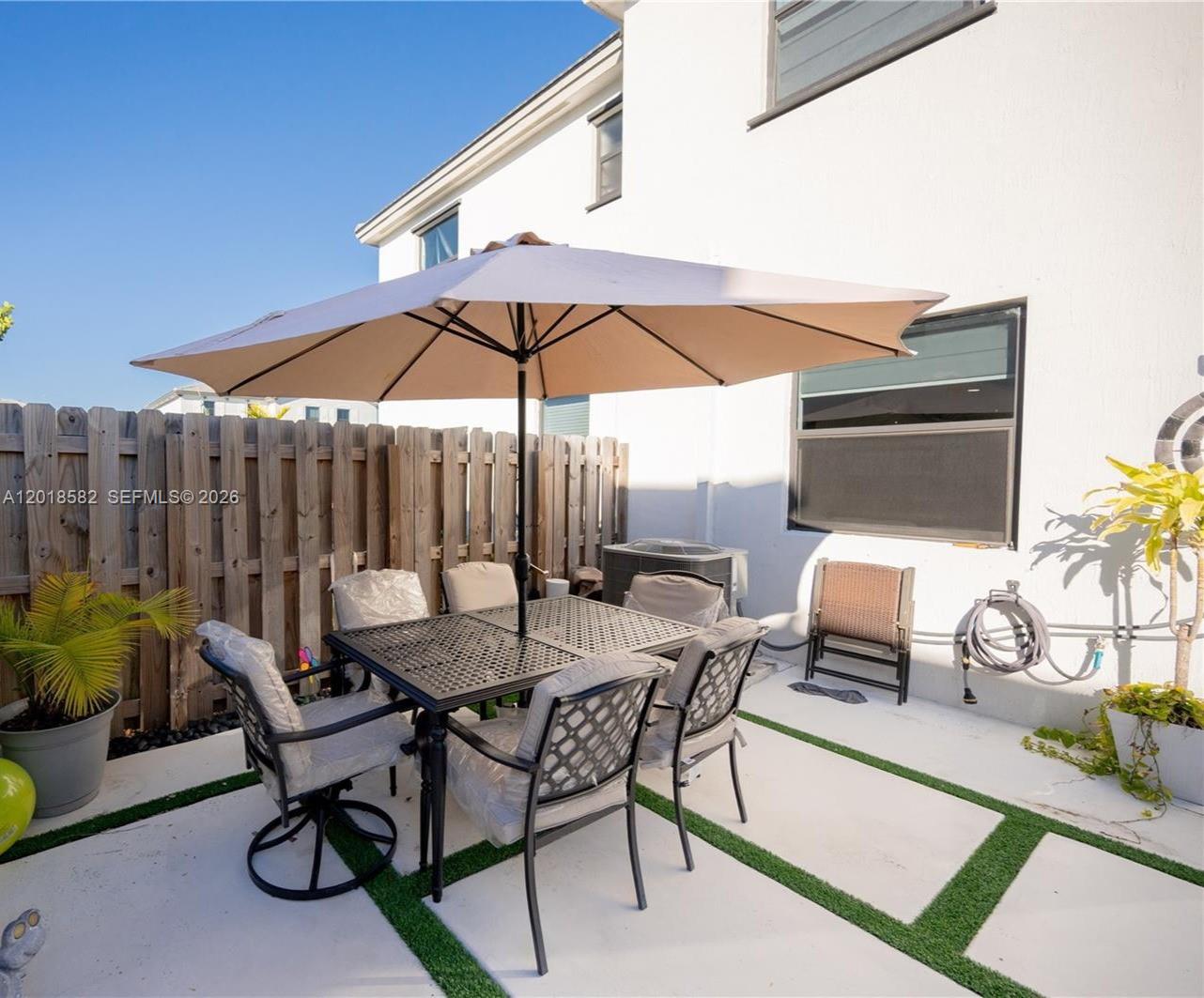 Ver detalles 28510 4 / 3 1827 sq. ft. $ 2026-05-13 0 foto