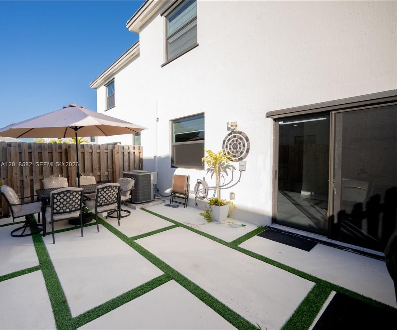 Ver detalles 28510 4 / 3 1827 sq. ft. $ 2026-05-13 0 foto