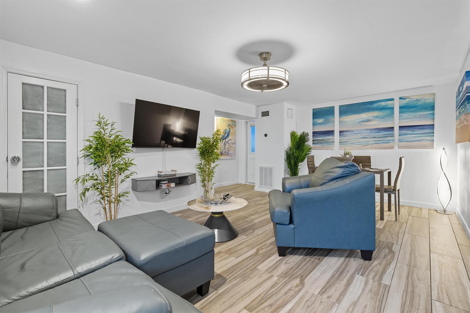 Ver detalles 1-2 / 0 1593 sq. ft. $ 2026-06-05 0 foto