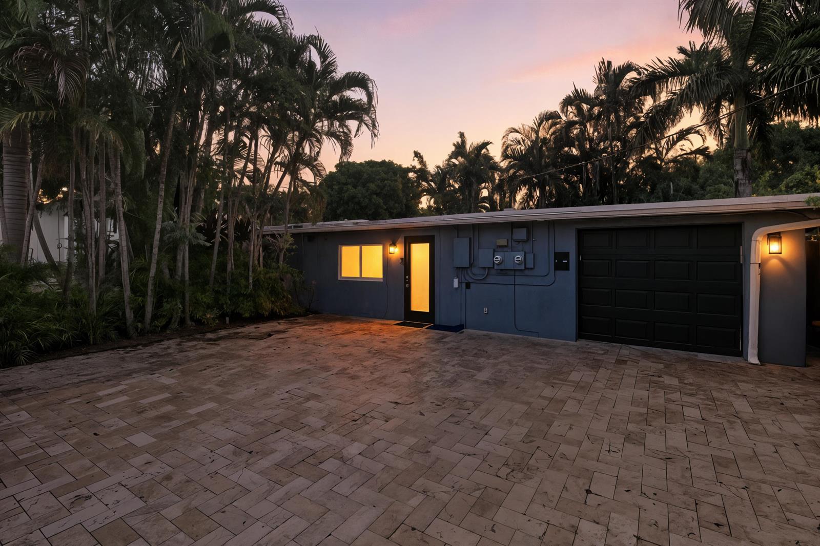 Ver detalles 1-2 / 0 1593 sq. ft. $ 2026-06-05 0 foto