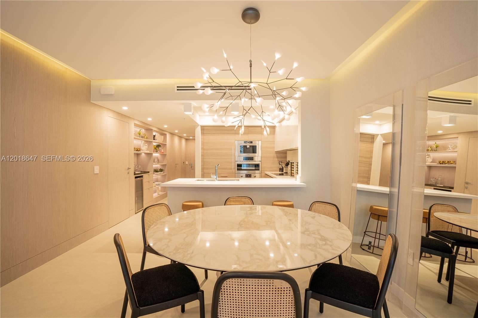 See details 5-1603 3 / 3 1524 sq. ft. $ 2026-05-13 0 Photo