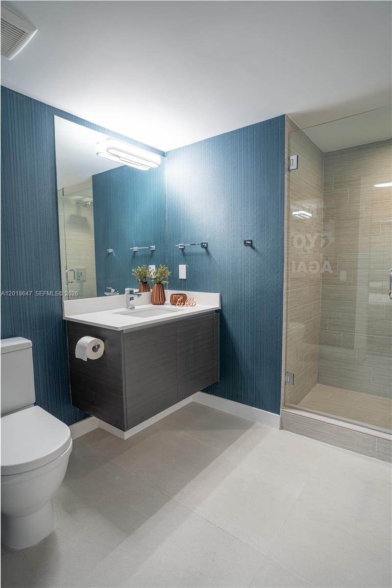 See details 5-1603 3 / 3 1524 sq. ft. $ 2026-05-13 0 Photo