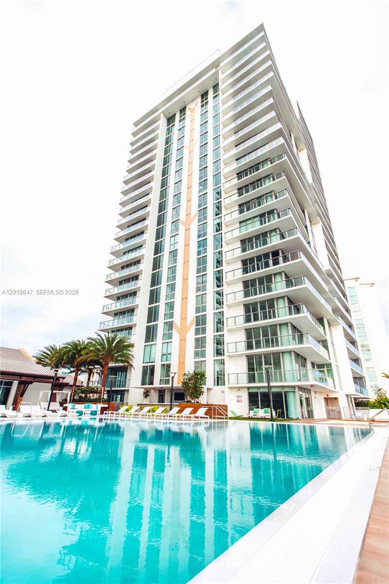 See details 5-1603 3 / 3 1524 sq. ft. $ 2026-05-13 0 Photo