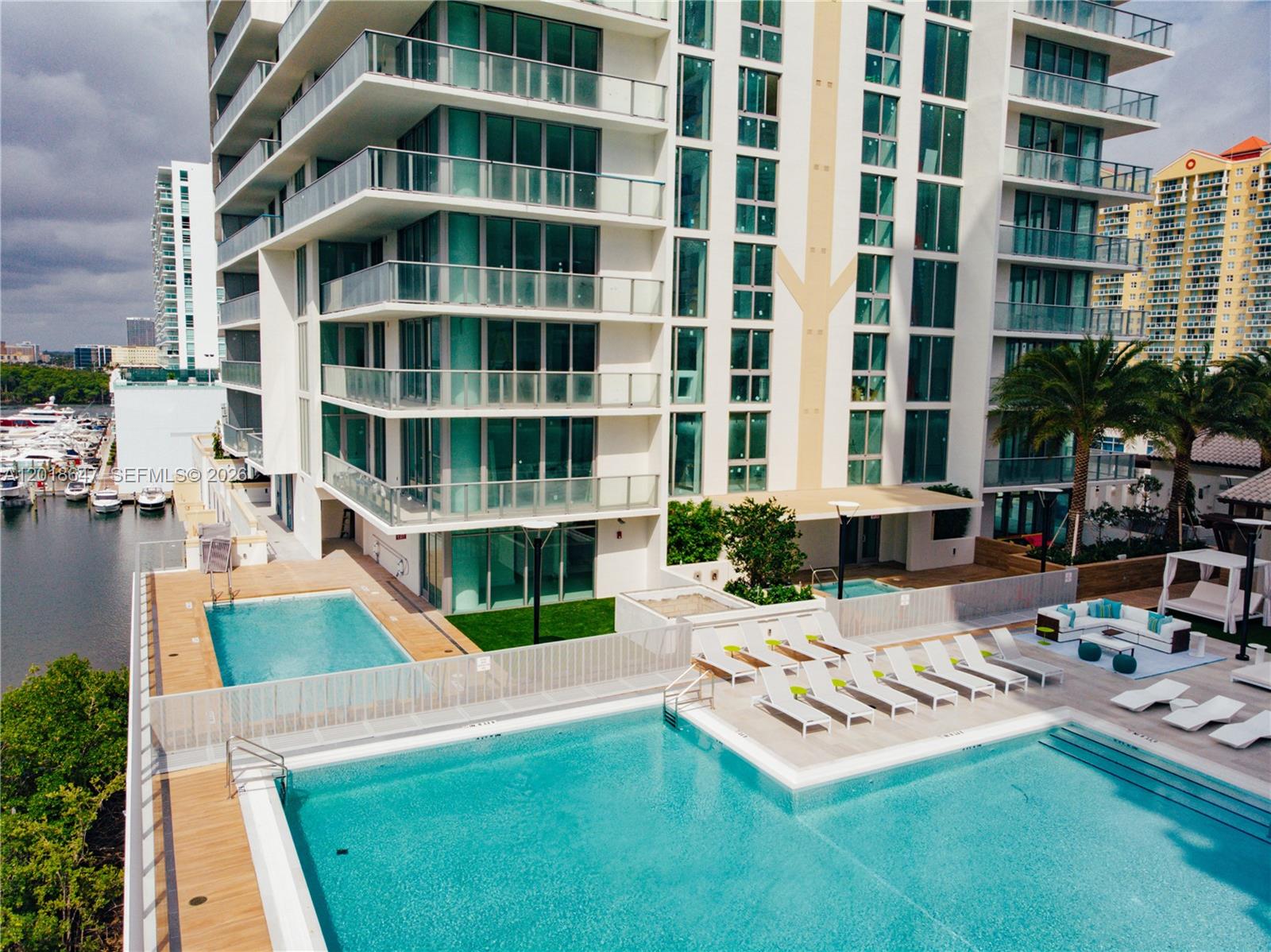 See details 5-1603 3 / 3 1524 sq. ft. $ 2026-05-13 0 Photo