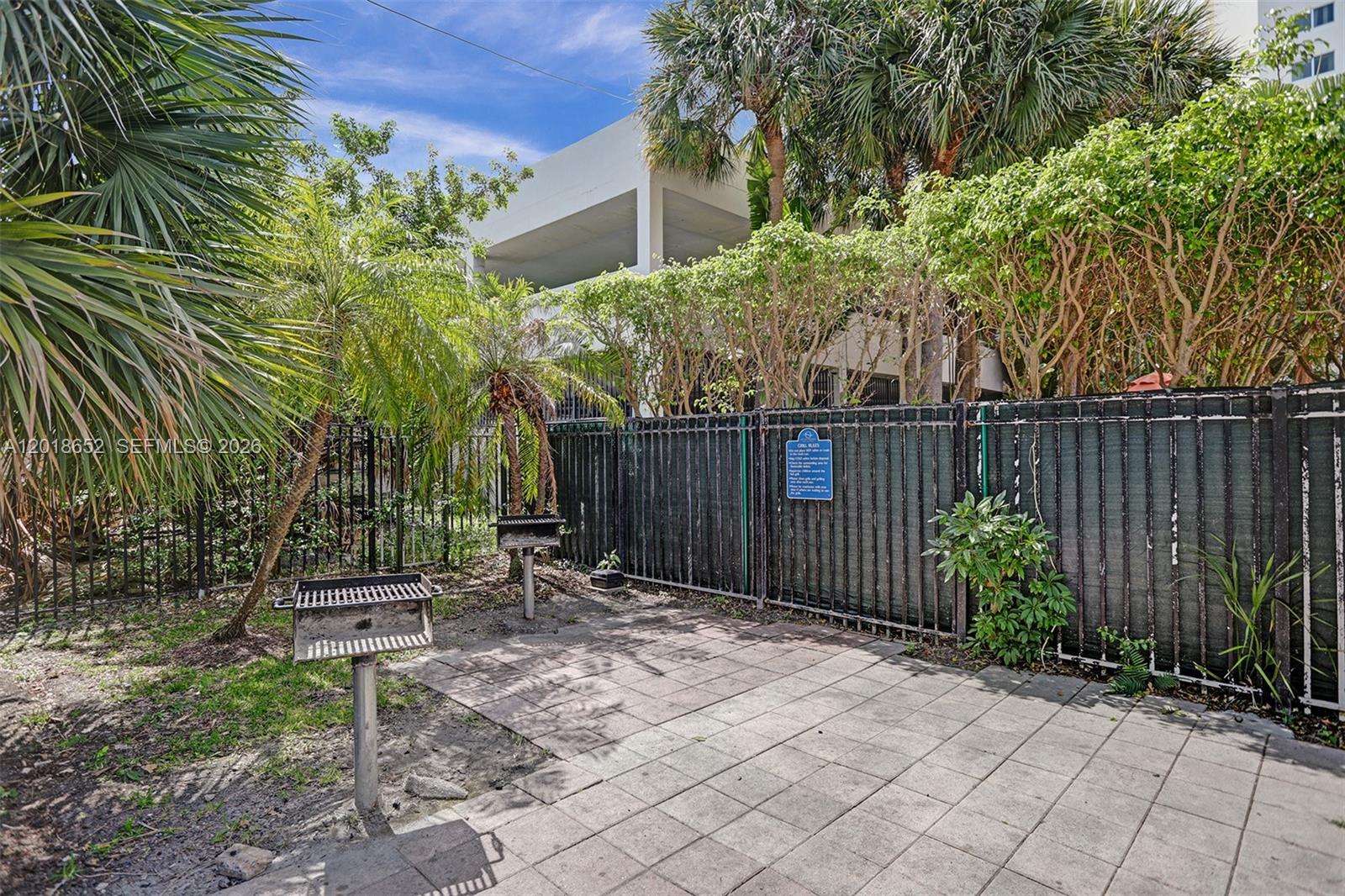 Photo of 19370 Collins Ave  #426, Sunny Isles Beach, Florida, 33160 - Barbecue Area