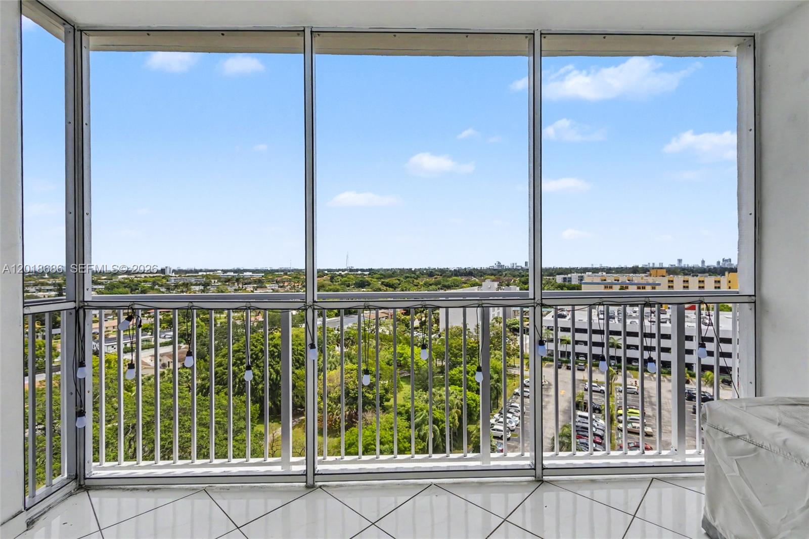 See details 1115 1 / 2 844 sq. ft. $ 2026-05-14 0 Photo