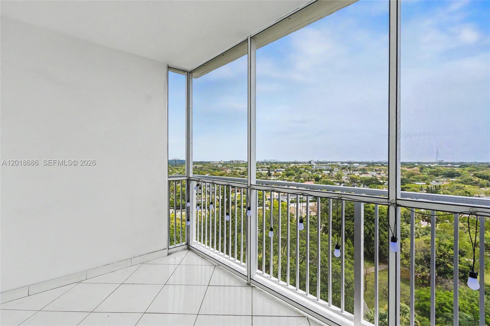 See details 1115 1 / 2 844 sq. ft. $ 2026-05-14 0 Photo