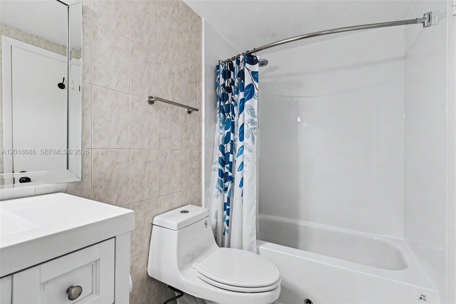See details 1115 1 / 2 844 sq. ft. $ 2026-05-14 0 Photo