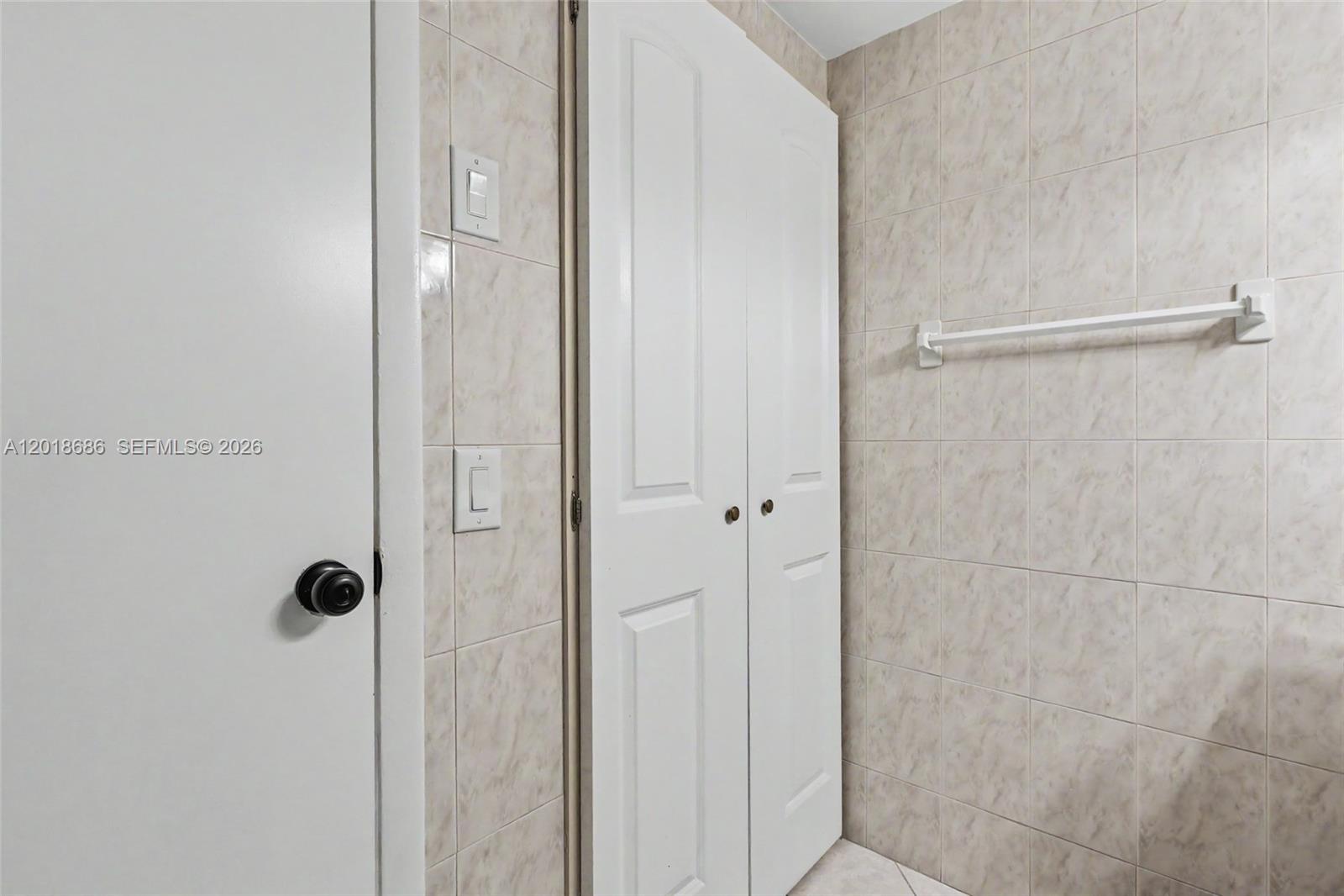 See details 1115 1 / 2 844 sq. ft. $ 2026-05-14 0 Photo