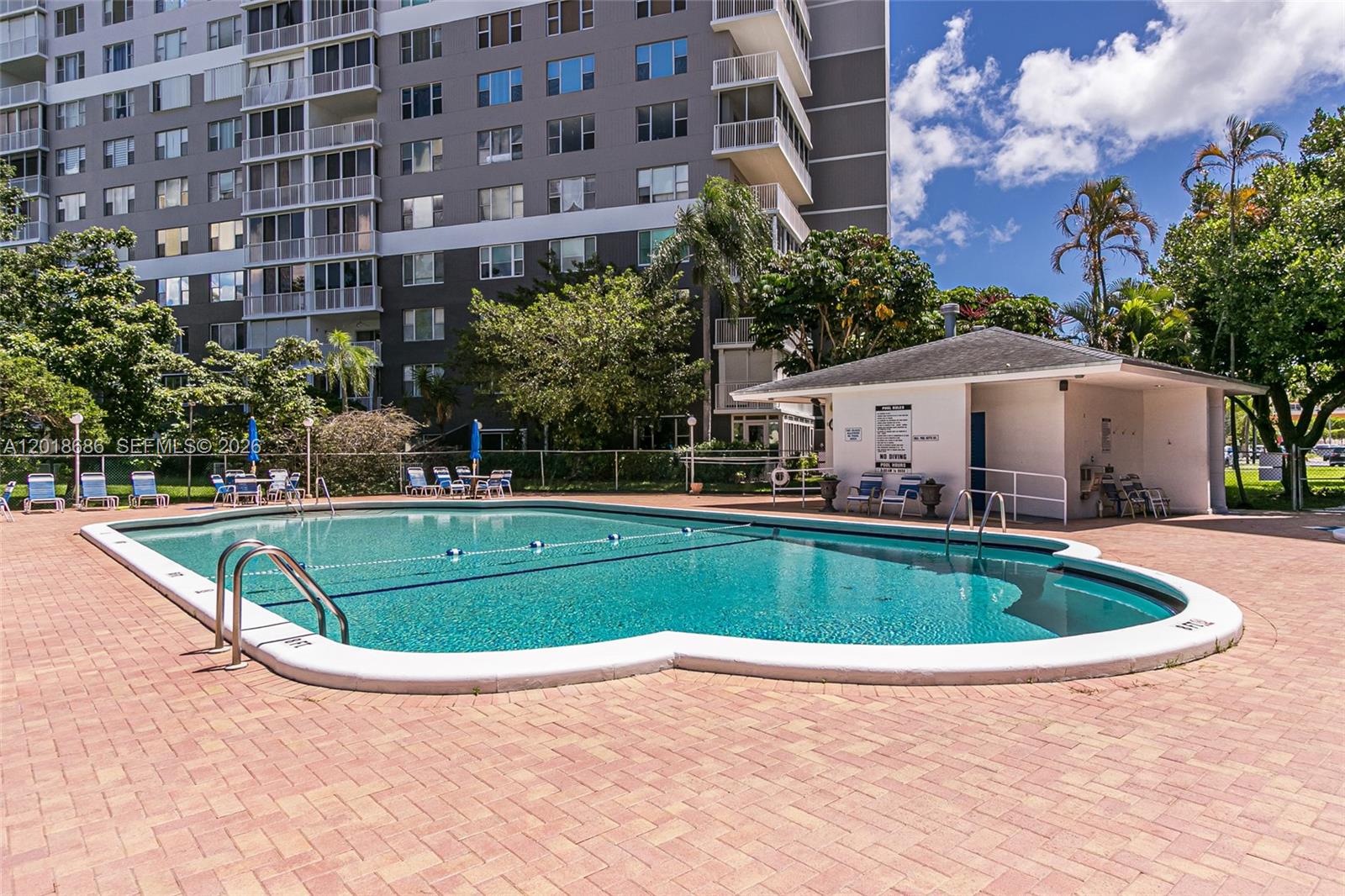 See details 1115 1 / 2 844 sq. ft. $ 2026-05-14 0 Photo