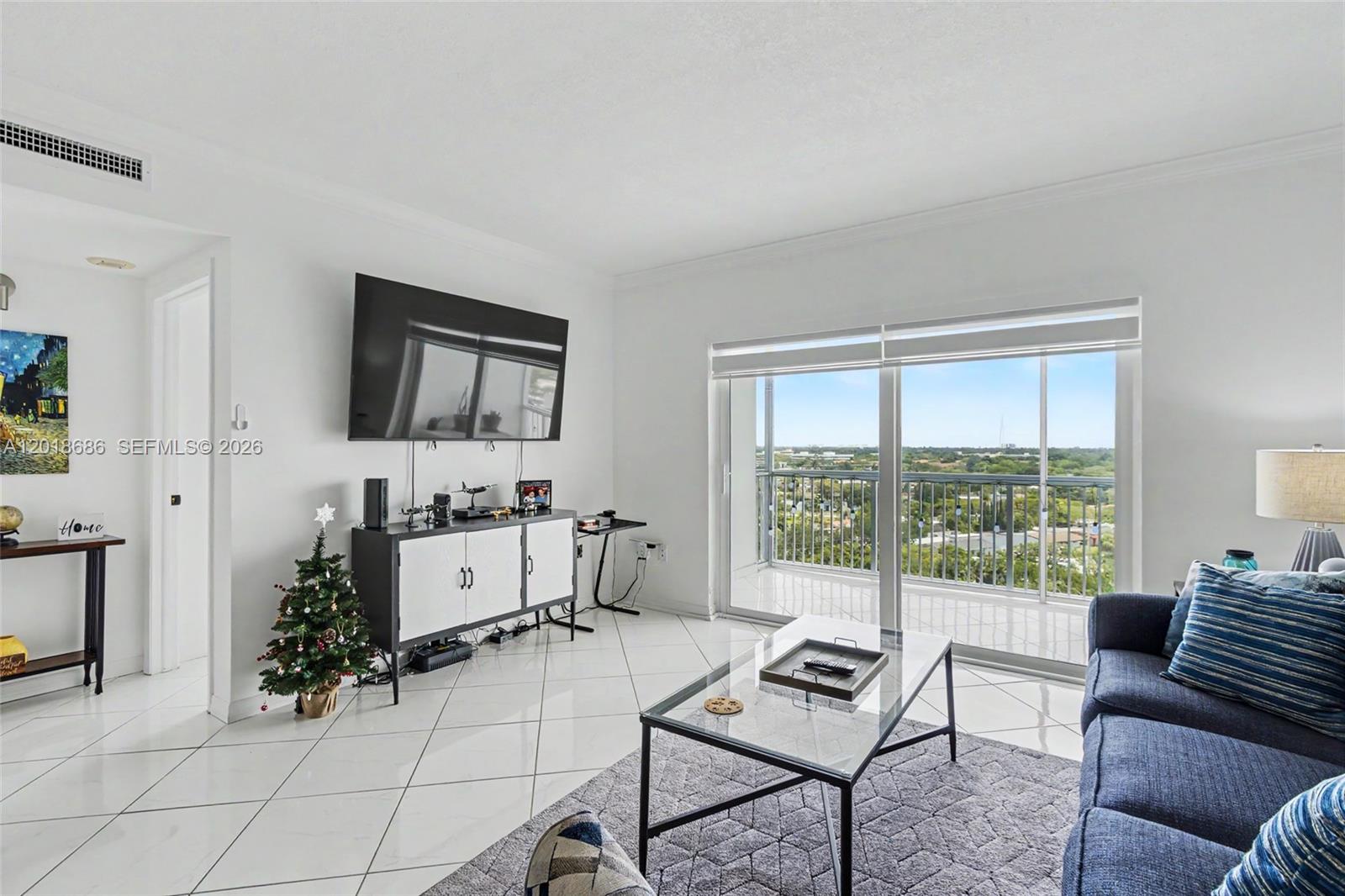See details 1115 1 / 2 844 sq. ft. $ 2026-05-14 0 Photo