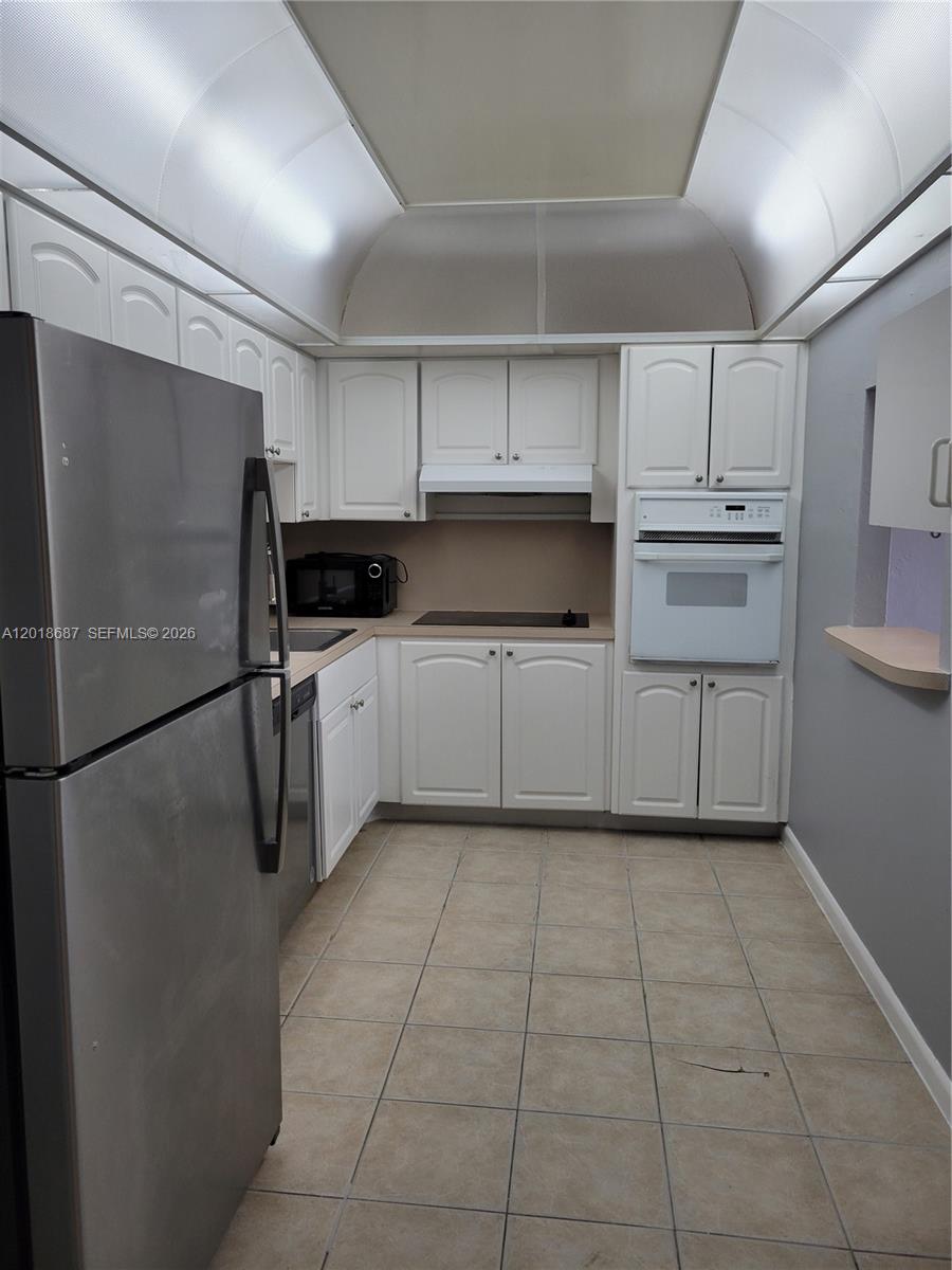 Photo of 19380 Collins Ave #418, Sunny Isles Beach, Florida, 33160 -
