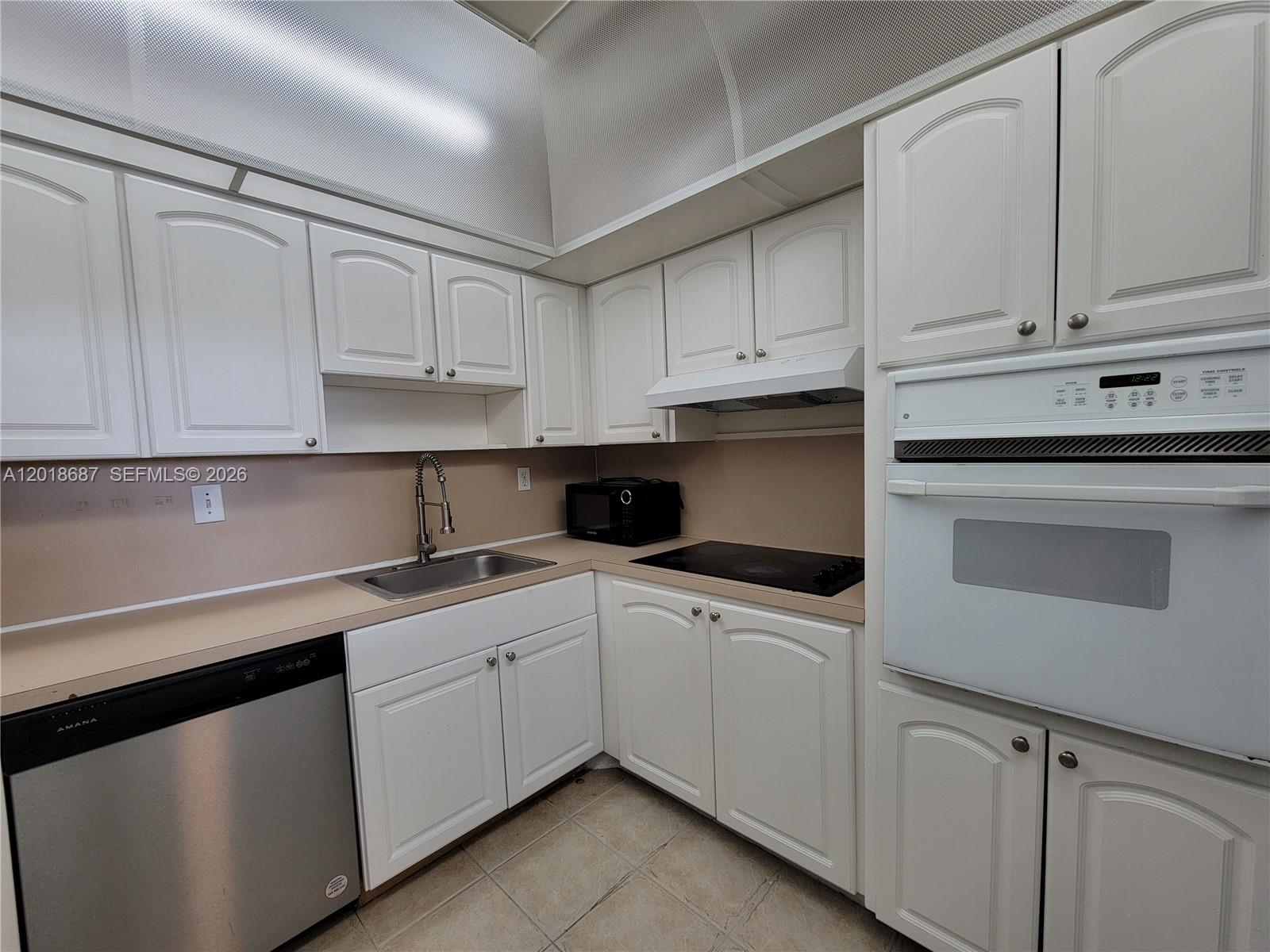 Photo of 19380 Collins Ave #418, Sunny Isles Beach, Florida, 33160 -