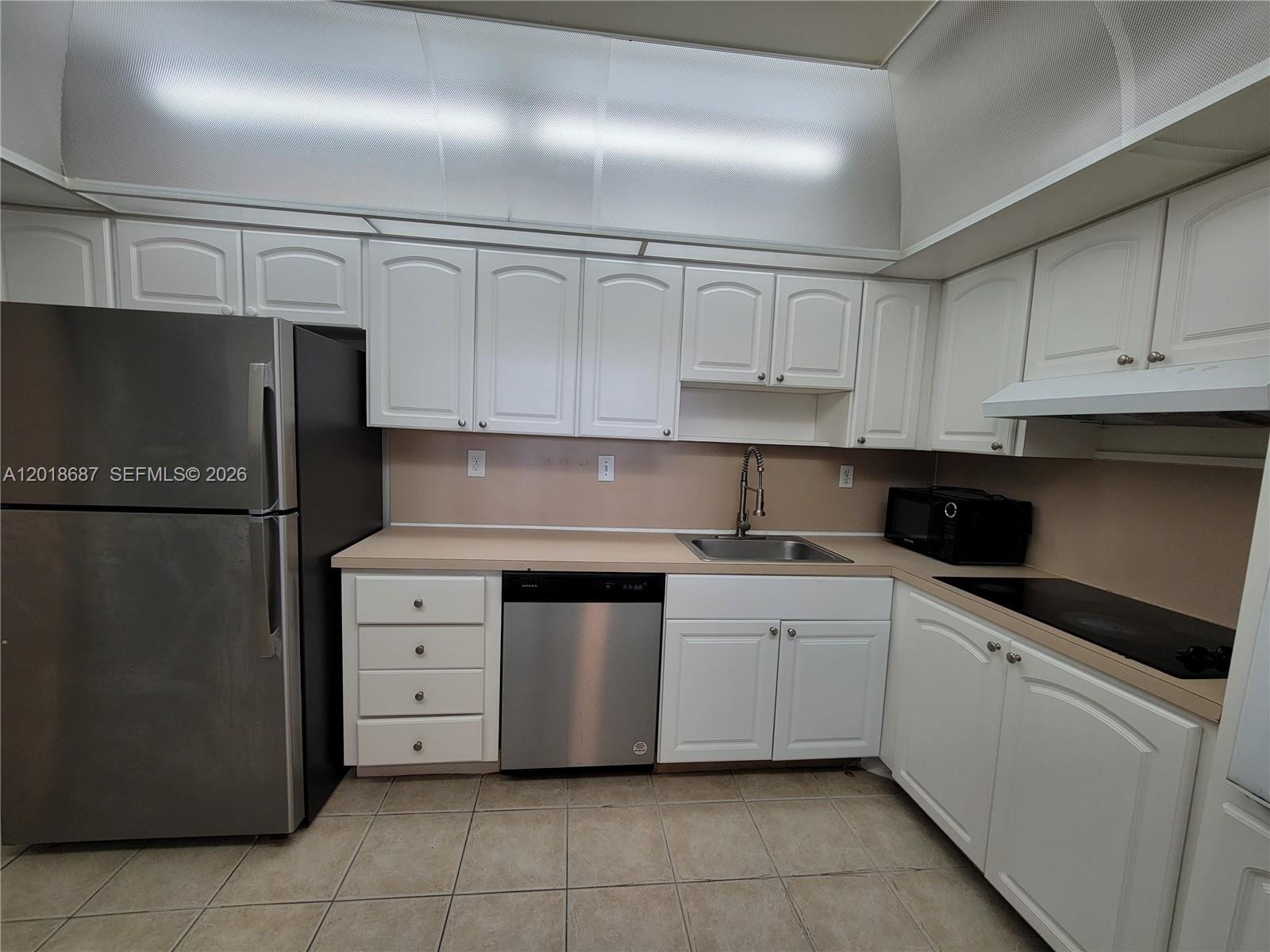 Photo of 19380 Collins Ave #418, Sunny Isles Beach, Florida, 33160 -