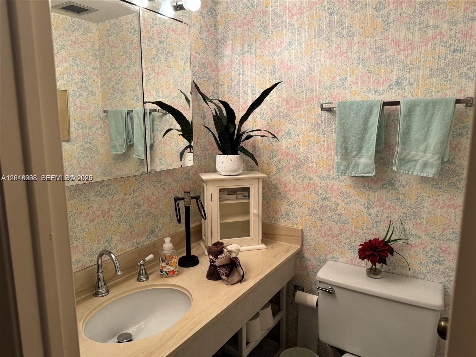 4D 1 / 2 870 sq. ft. $ 2026-05-13 0 Photo