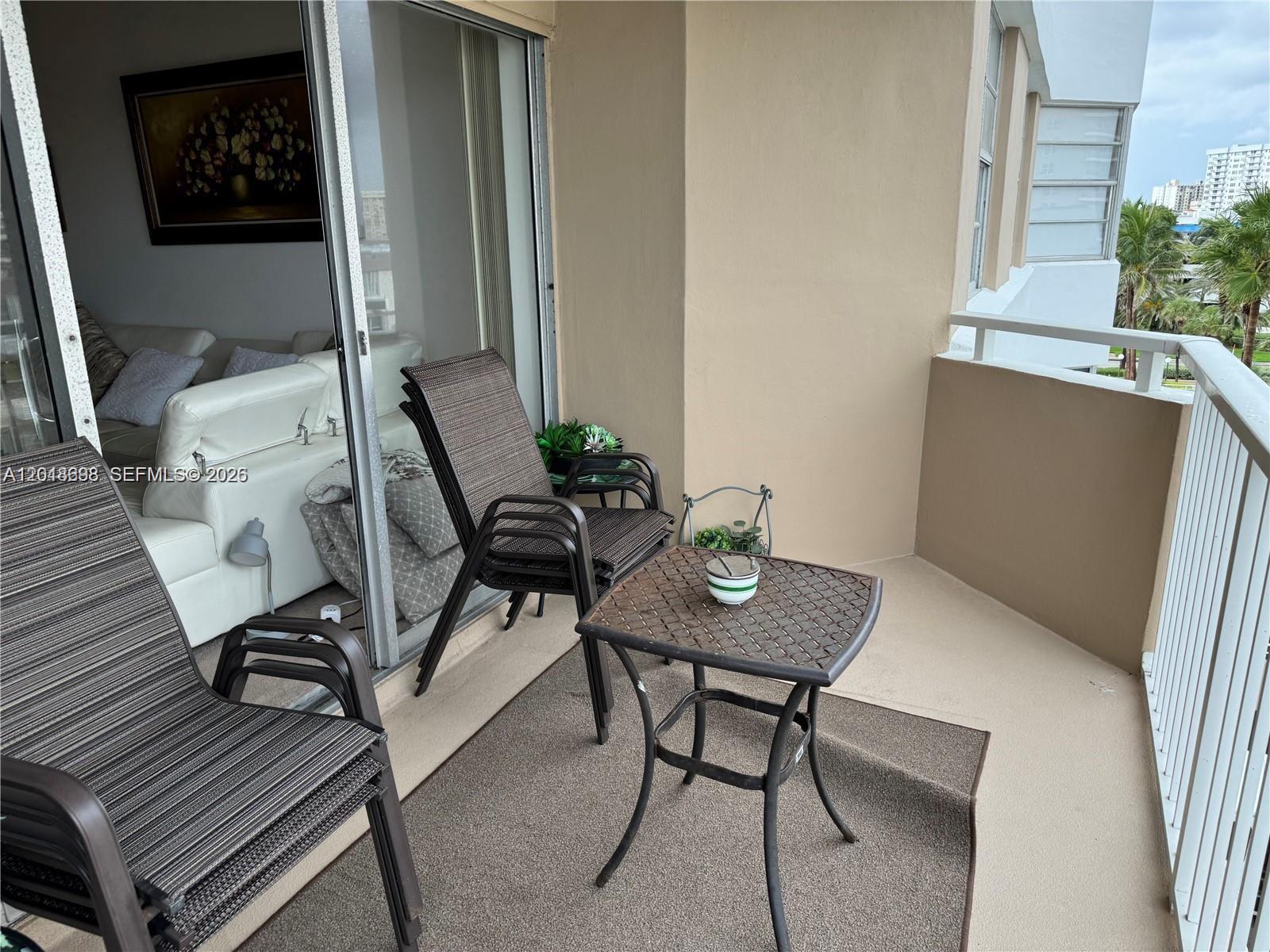 4D 1 / 2 870 sq. ft. $ 2026-05-13 0 Photo