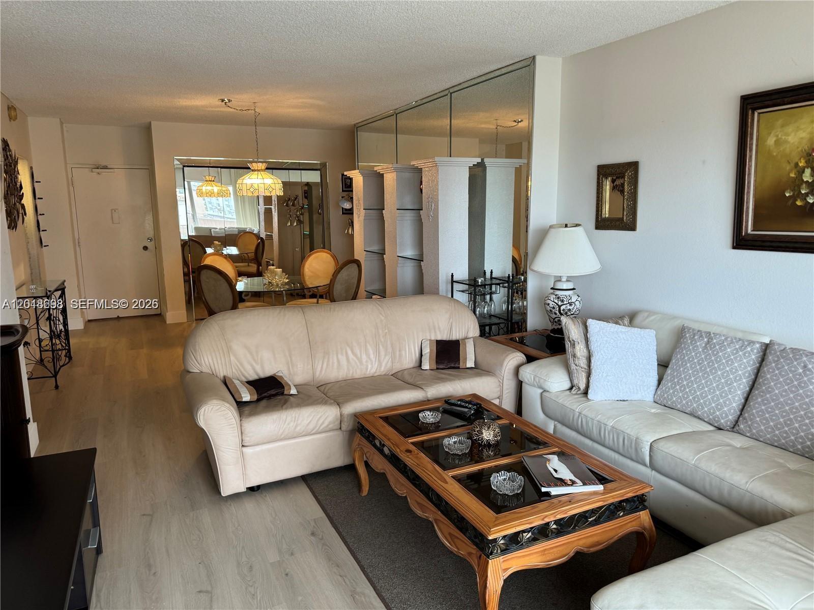 4D 1 / 2 870 sq. ft. $ 2026-05-13 0 Photo